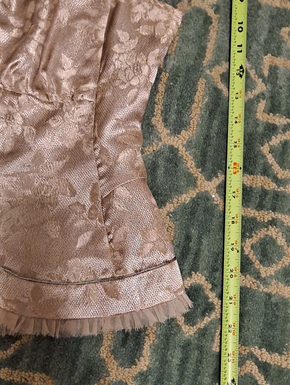 Bisou Bisou Feminine Short Sleeve Lace-Pattern Satin Bolero Jacket in Blush - Picture 12 of 15
